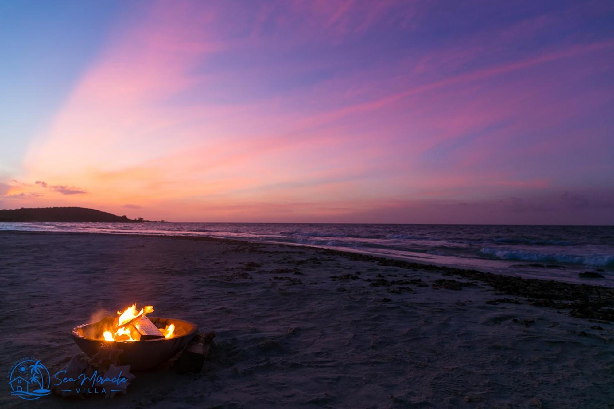 Sea Miracle Villa/Beach Cottage Silver Sands Екстер'єр фото