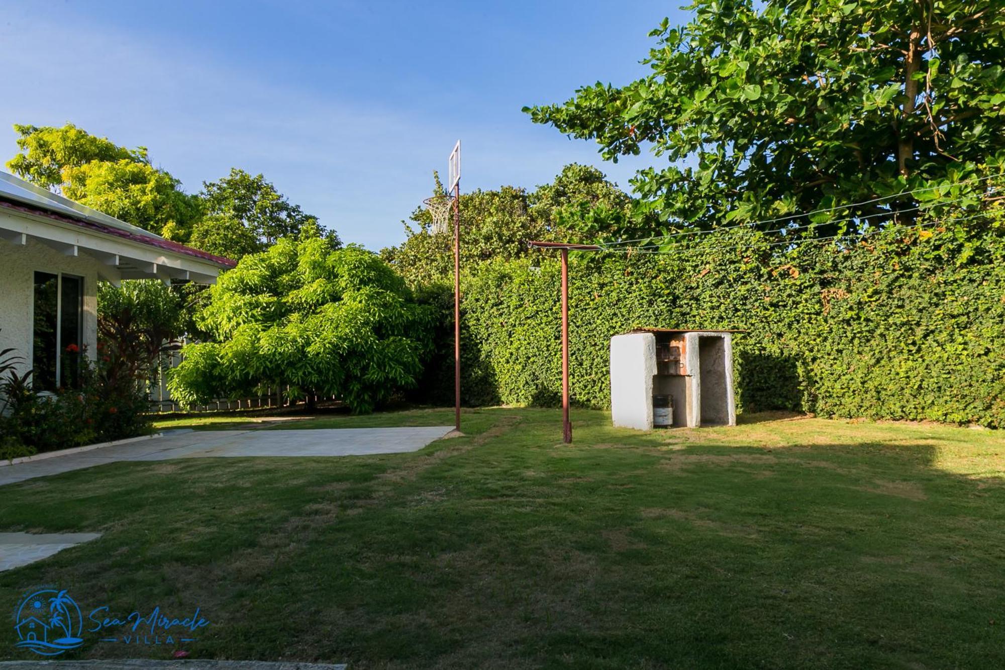 Sea Miracle Villa/Beach Cottage Silver Sands Екстер'єр фото